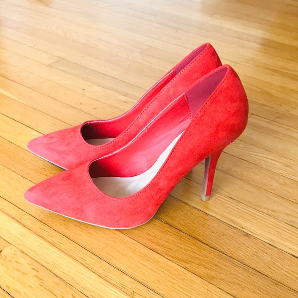 Wild Diva Pinup Pumps (size 6) - Picture 3 of 5
